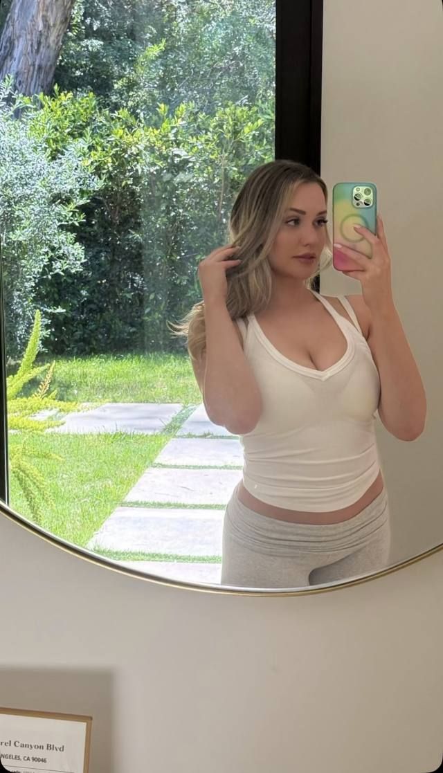 NO PAYMENT REQUIRED- SEXY SINGLE MOM AVAILABLE FOR MEET AND FUCK AS LONG AS YOU KNOW HOW TO USE YOUR DIVK 🍑🍑💦💦 - Image 2